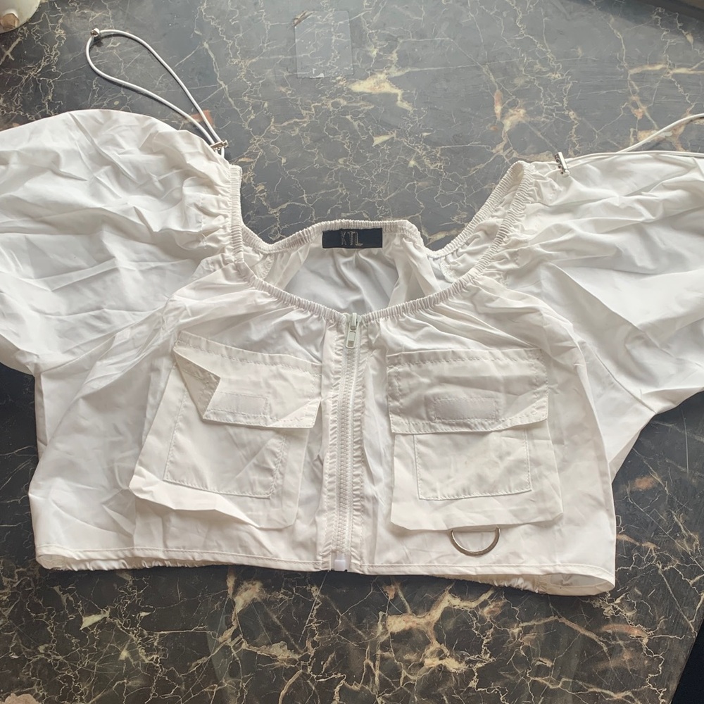 White Puff Sleeve Crop Top
